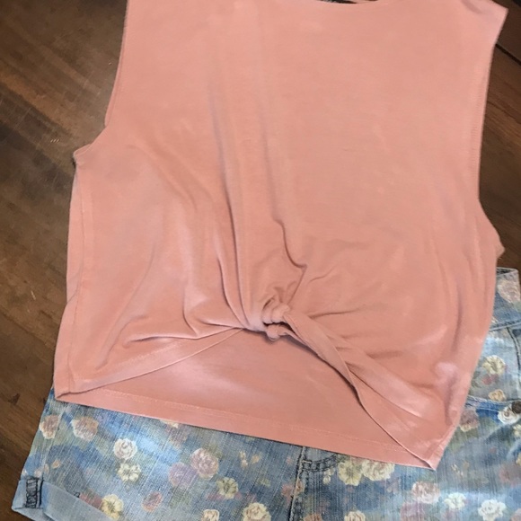 Celebrity Pink Pants - Celebrity Pink shorts / forever 21 top